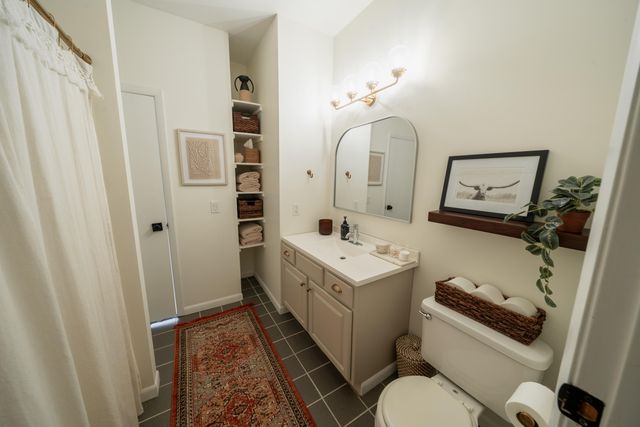 427 Lamoreaux Drive Nw, Alpine Twp, MI 49321