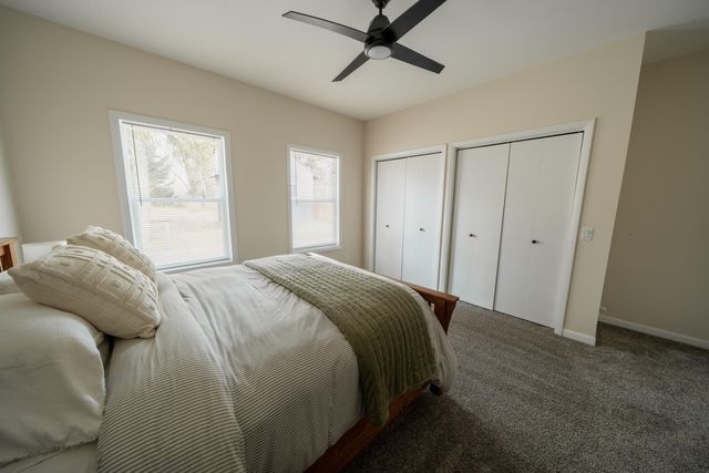 427 Lamoreaux Drive Nw, Alpine Twp, MI 49321