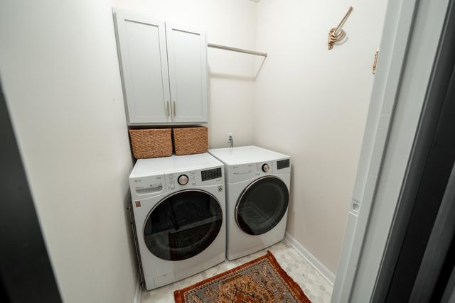 427 Lamoreaux Drive Nw, Alpine Twp, MI 49321