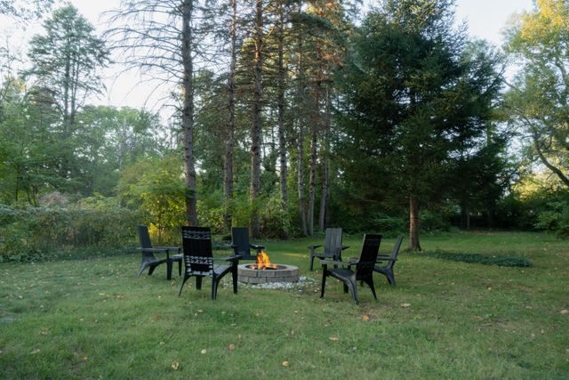 427 Lamoreaux Drive Nw, Alpine Twp, MI 49321