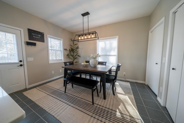 427 Lamoreaux Drive Nw, Alpine Twp, MI 49321