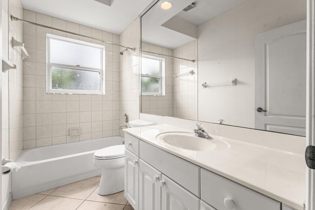 19482 Green Grove Court, Loxahatchee, FL 33470