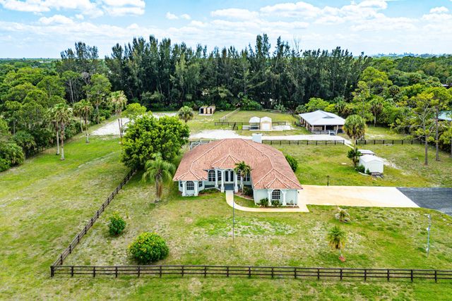 19482 Green Grove Court, Loxahatchee, FL 33470