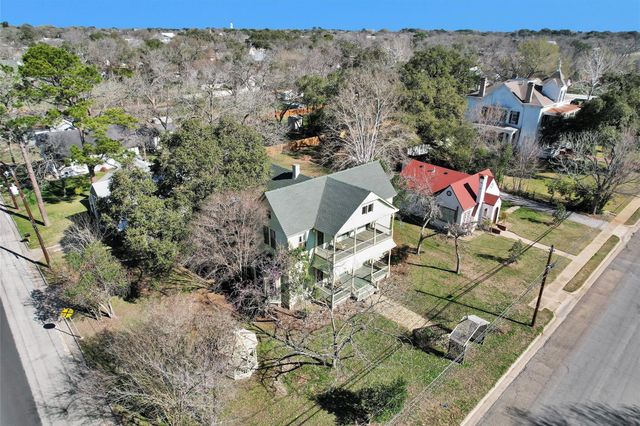 311 E Colorado Street, La Grange, TX 78945