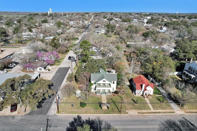 311 E Colorado Street, La Grange, TX 78945