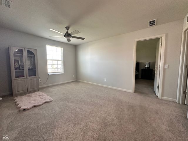 6162 Crabapple Drive, Whitestown, IN 46075