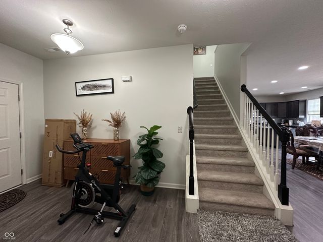 6162 Crabapple Drive, Whitestown, IN 46075