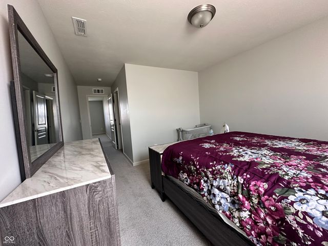 6162 Crabapple Drive, Whitestown, IN 46075