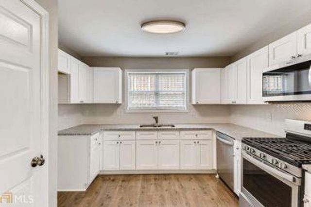 2257 Asquith Avenue SW, Marietta, GA 30008