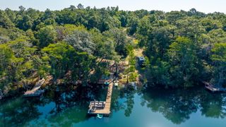 1525 Blue Pond Lane, Ponce De Leon, FL 32455