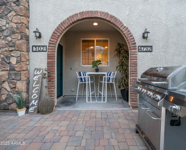 4732 E PORTOLA VALLEY Drive 102, Gilbert, AZ 85297