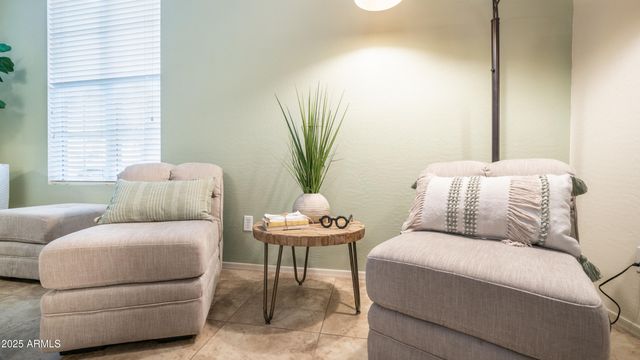 4732 E PORTOLA VALLEY Drive 102, Gilbert, AZ 85297