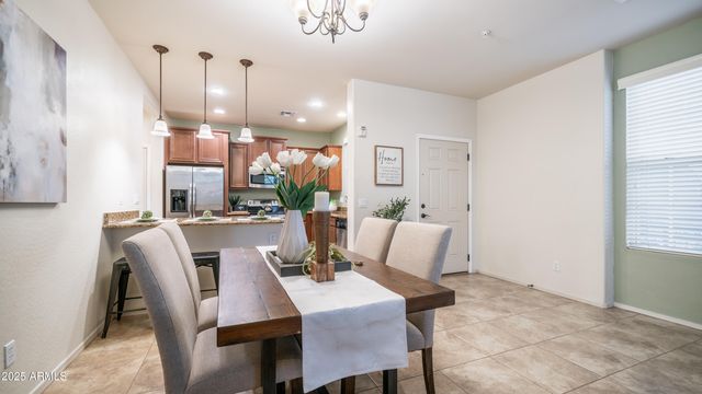 4732 E PORTOLA VALLEY Drive 102, Gilbert, AZ 85297