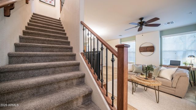 4732 E PORTOLA VALLEY Drive 102, Gilbert, AZ 85297