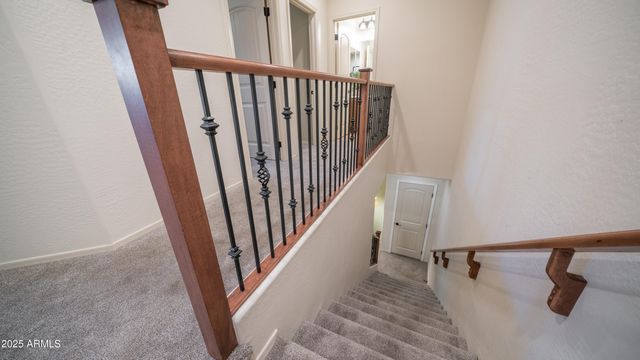 4732 E PORTOLA VALLEY Drive 102, Gilbert, AZ 85297