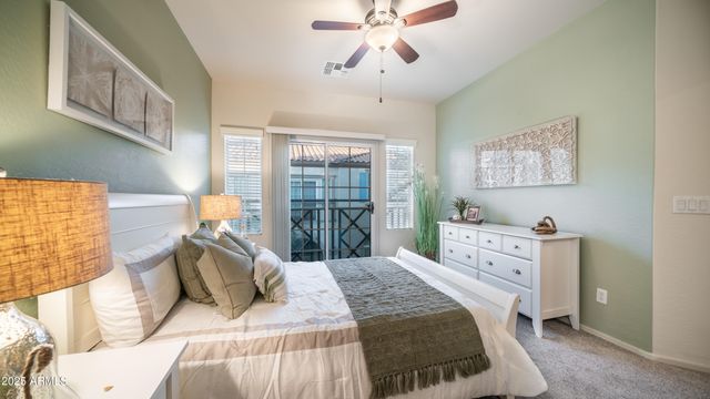 4732 E PORTOLA VALLEY Drive 102, Gilbert, AZ 85297