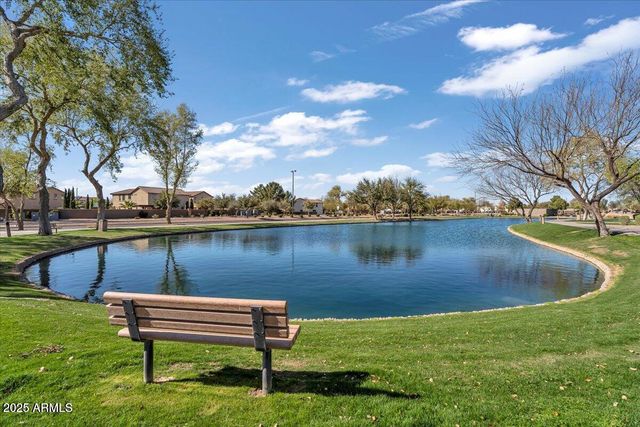 4732 E PORTOLA VALLEY Drive 102, Gilbert, AZ 85297