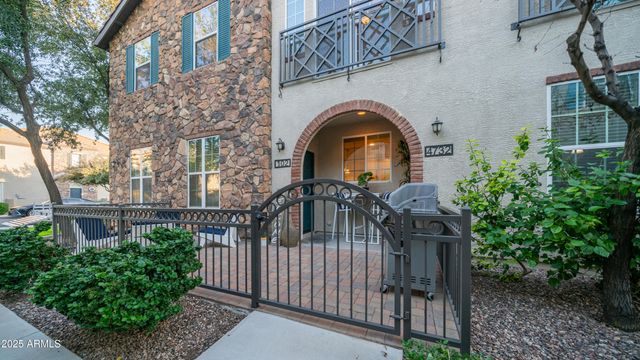 4732 E PORTOLA VALLEY Drive 102, Gilbert, AZ 85297