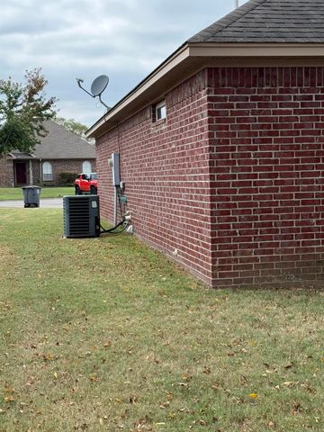 8 Ragan Court, Searcy, AR 72143
