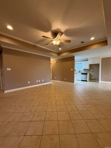8 Ragan Court, Searcy, AR 72143
