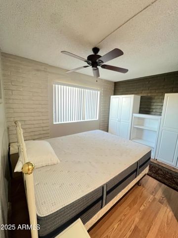 5518 E Lindstrom Lane B6, Mesa, AZ 85215