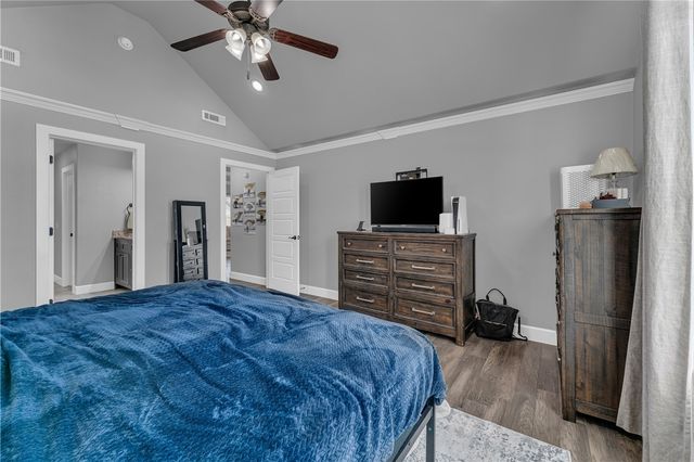 410 Chaparral Street, Centerton, AR 72719