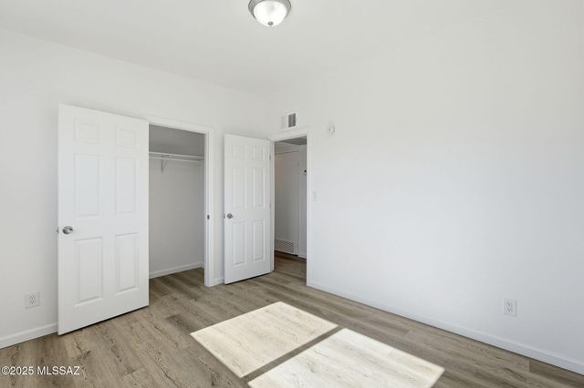 932 W Weymouth Street, Tucson, AZ 85705