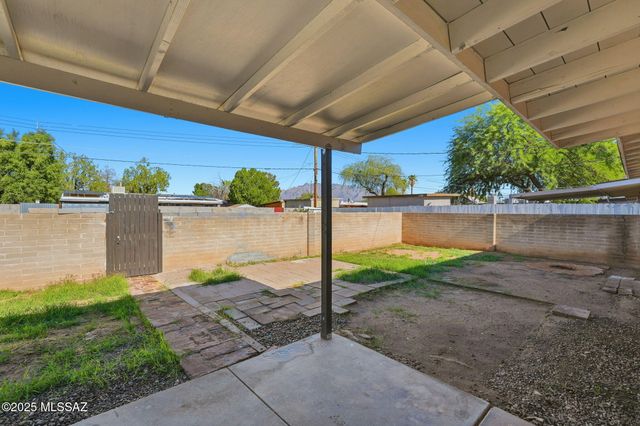 932 W Weymouth Street, Tucson, AZ 85705