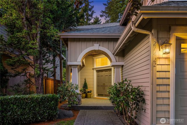 27422 SE 8th Place, Sammamish, WA 98075