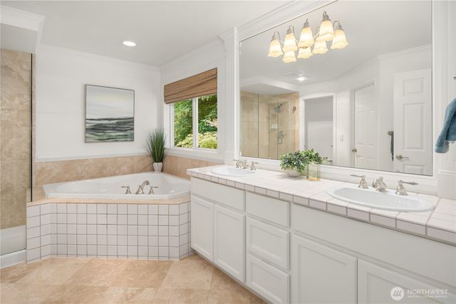 27422 SE 8th Place, Sammamish, WA 98075