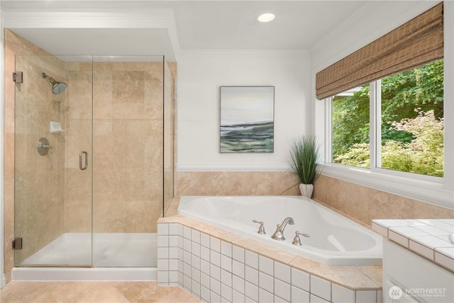 27422 SE 8th Place, Sammamish, WA 98075