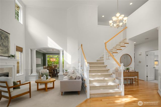 27422 SE 8th Place, Sammamish, WA 98075