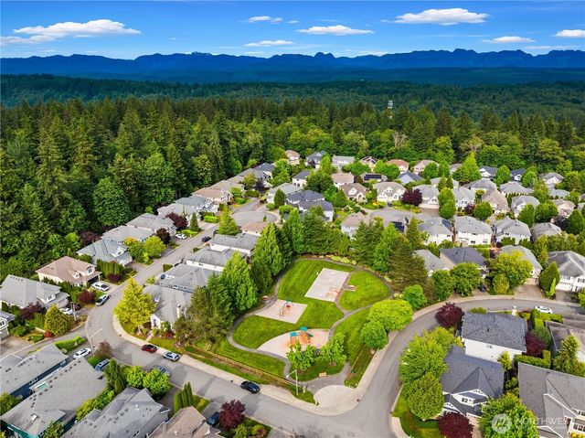 27422 SE 8th Place, Sammamish, WA 98075