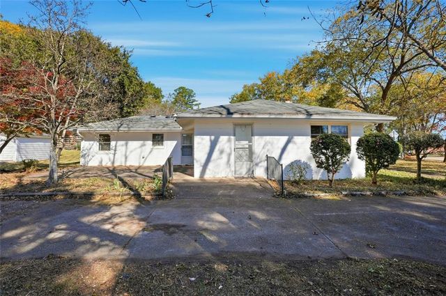 56 N Zack Hinton Parkway, Mcdonough, GA 30253