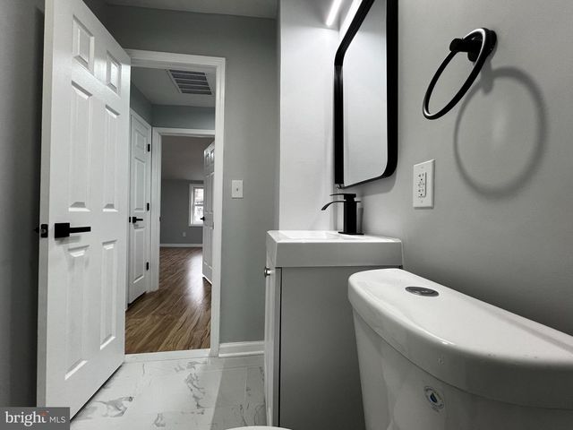 829 50TH ST NE, Washington, DC 20019