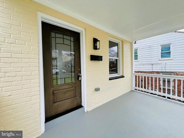 829 50TH ST NE, Washington, DC 20019