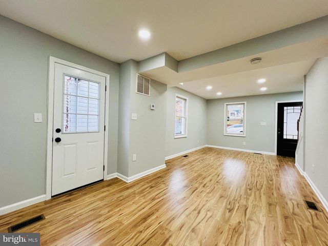 829 50TH ST NE, Washington, DC 20019