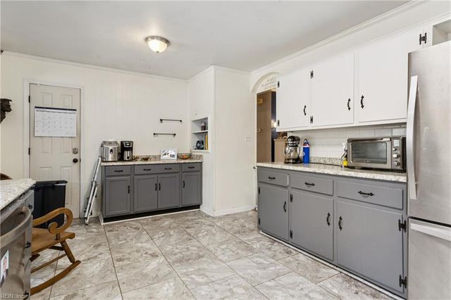 115 Cheadle LOOP, Seaford, VA 23696