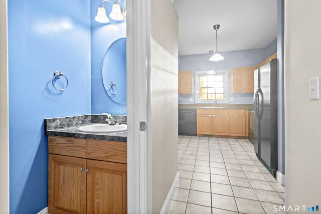 19 Highwood Circle 19, Colchester, CT 06415