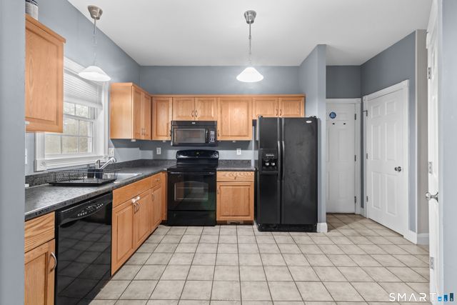 19 Highwood Circle 19, Colchester, CT 06415