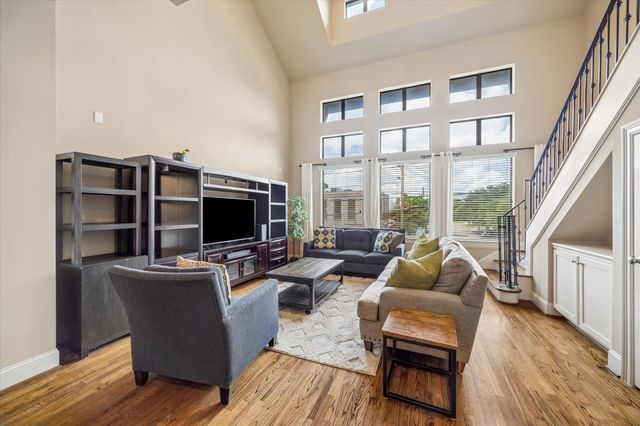 2848 Leeland Street, Houston, TX 77003