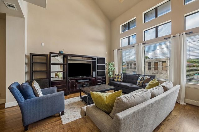 2848 Leeland Street, Houston, TX 77003
