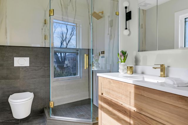 23 Lincoln Avenue MAIN HOUSE, Rumson, NJ 07760