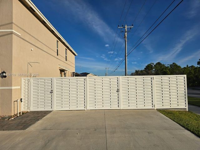 13201 SW 269th Ter, Homestead, FL 33032