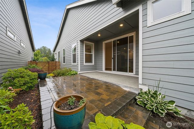 19110 Trilogy Parkway E, Bonney Lake, WA 98391