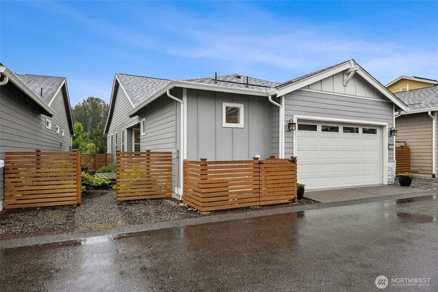 19110 Trilogy Parkway E, Bonney Lake, WA 98391