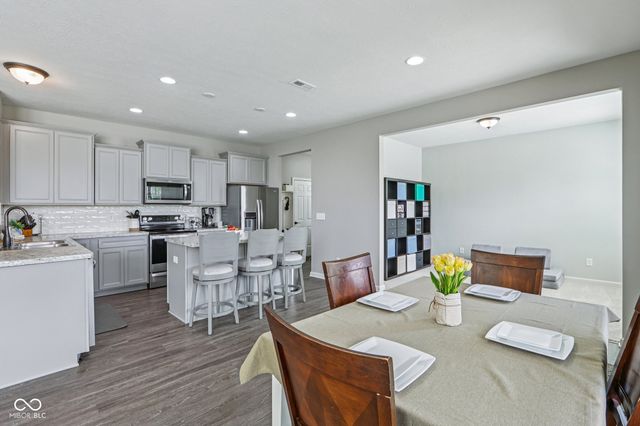 6657 Shooting Star Drive, Whitestown, IN 46075