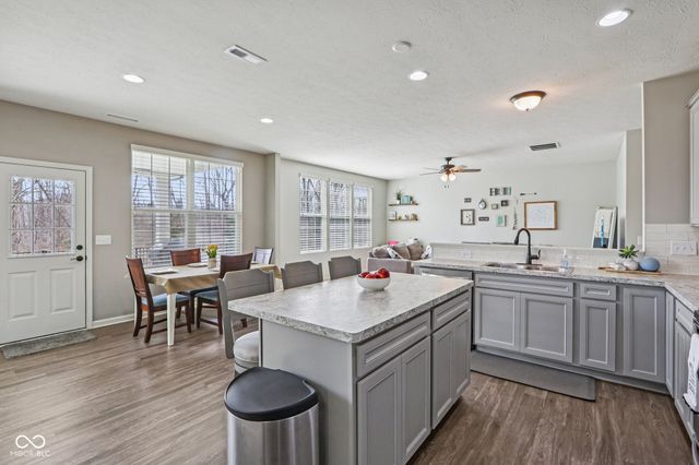 6657 Shooting Star Drive, Whitestown, IN 46075