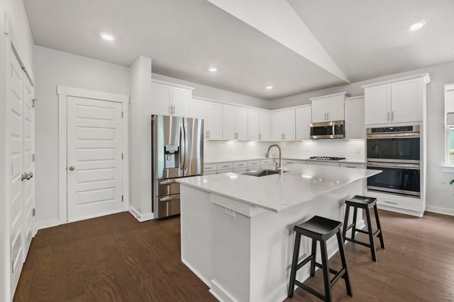 3421 Milford Dr, Thompsons Station, TN 37179