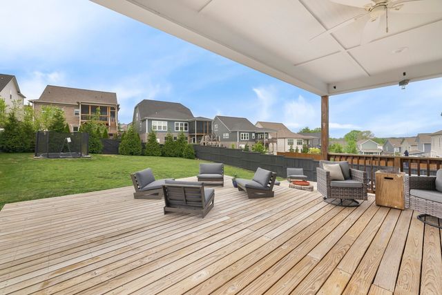 3421 Milford Dr, Thompsons Station, TN 37179